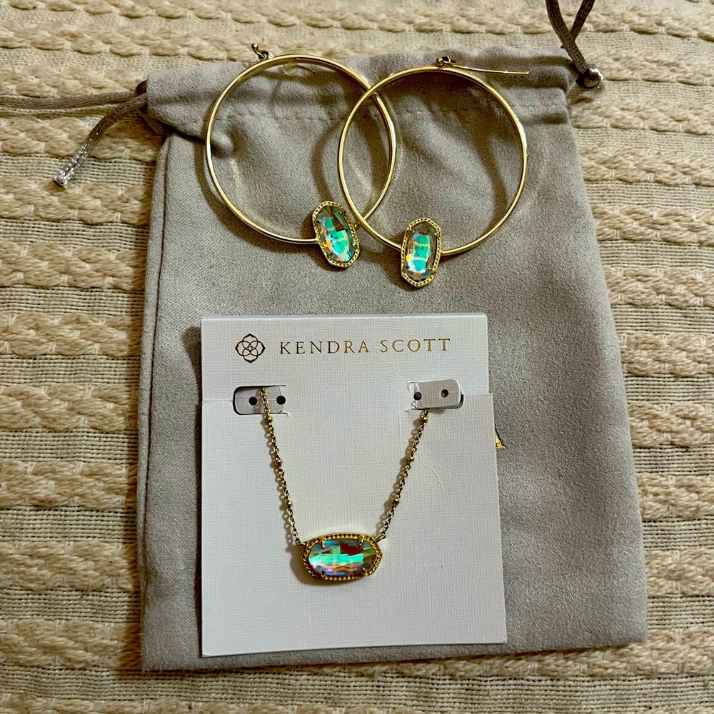 Kendra Scott Ellie Gold Dichroic Glass necklace and earring.
